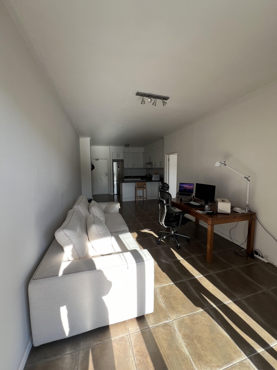To Let 1 Bedroom Property for Rent in Gardens Western Cape